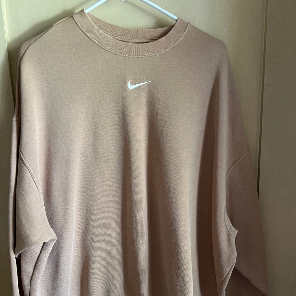 Nike Sportswear Essential Oversized Fleece Hoodie